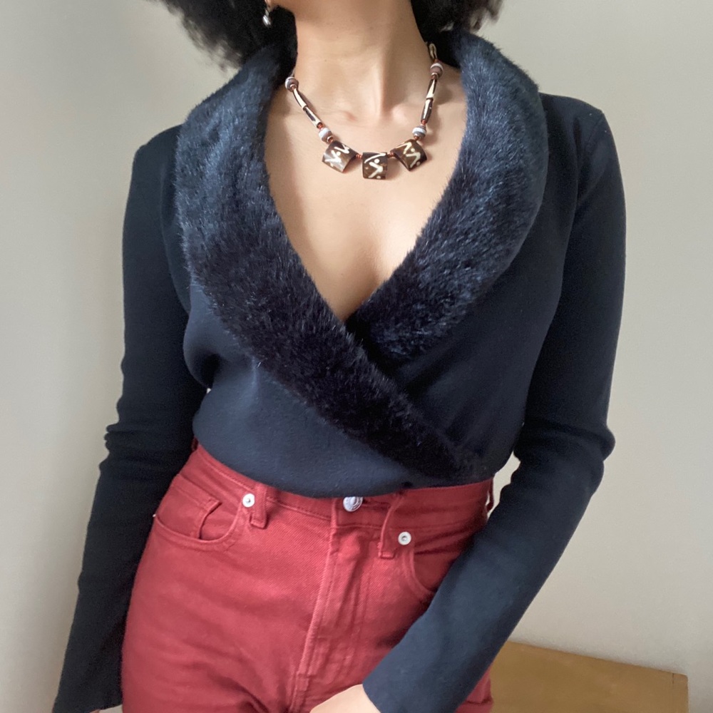 Joseph A silk surplice top w/ faux fur collar